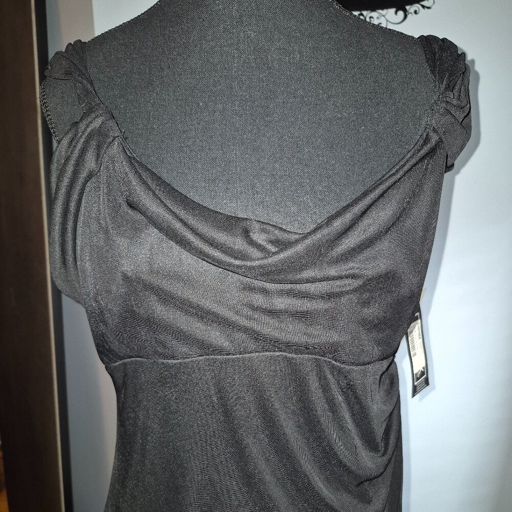 NWT Formal Alex Evenings  Off the Shoulder with Straps Black Gown  (10)